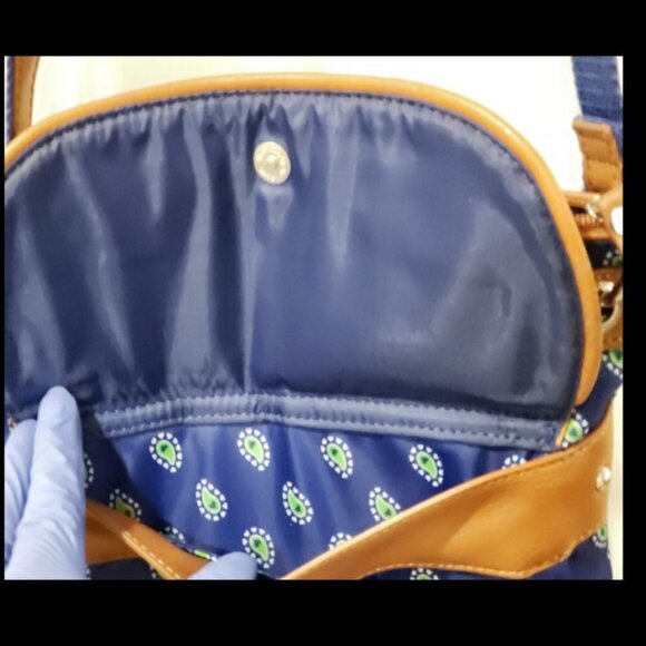 Laura Scott Blue Paisley Crossbody Bag Nylon, Magnetic Flap & Zipper, Adjustable - Picture 9 of 11